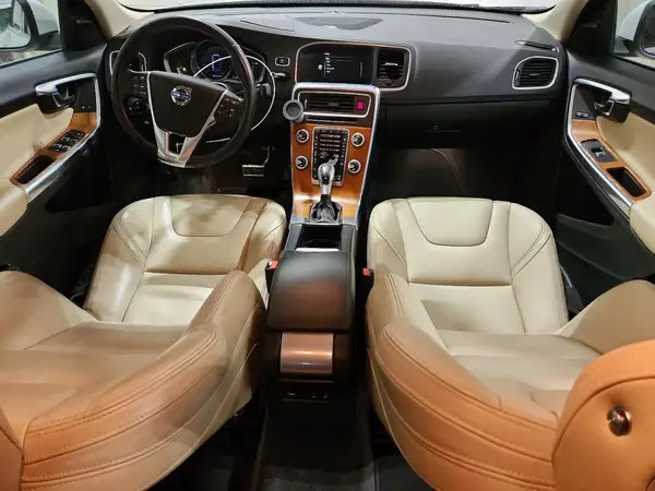LYV612TM4GB104358 2016 VOLVO S60 - Image 8