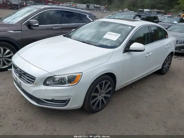 LYV612TM5GB096724 2016 VOLVO S60 - Image 2