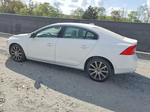 LYV612TM8GB102175 2016 VOLVO S60 - Image 2