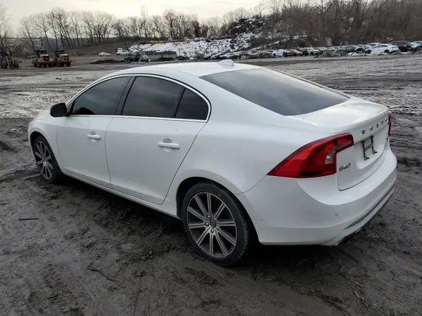 LYV612TMXGB091535 2016 VOLVO S60 - Image 2