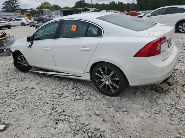 LYV612TMXGB097402 2016 VOLVO S60 - Image 2