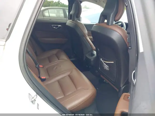 LYVA22RK0JB078166 2018 VOLVO XC60 - Image 8