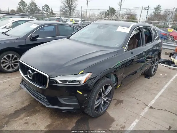 LYVA22RK0KB235910 2019 VOLVO XC60 - Image 2