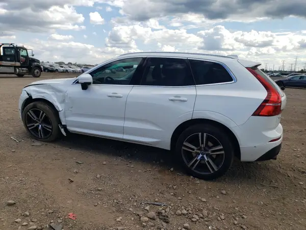 LYVA22RK1JB117637 2018 VOLVO XC60 - Image 2