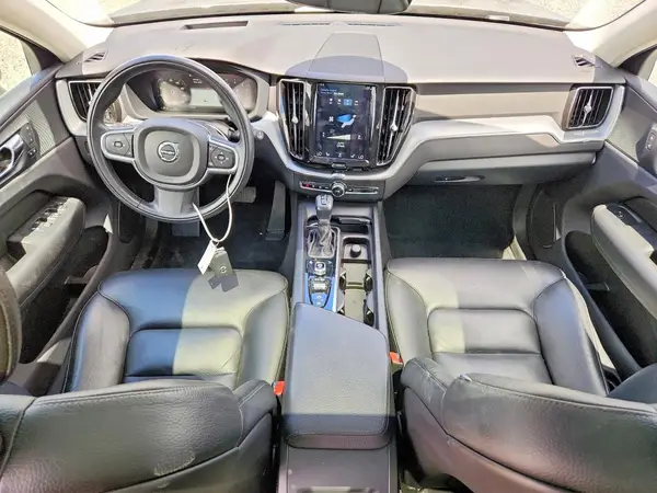 LYVA22RK2JB087662 2018 VOLVO XC60 - Image 8