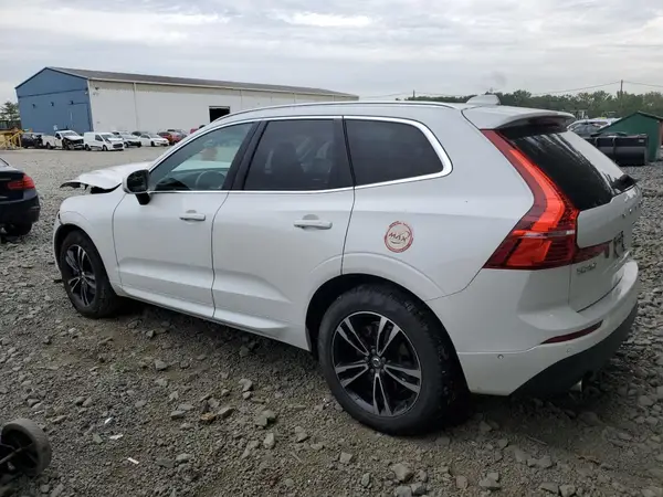LYVA22RK2JB096569 2018 VOLVO XC60 - Image 2