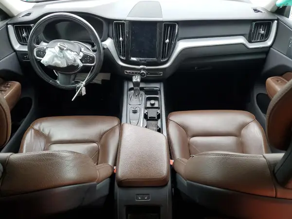 LYVA22RK2JB096569 2018 VOLVO XC60 - Image 8