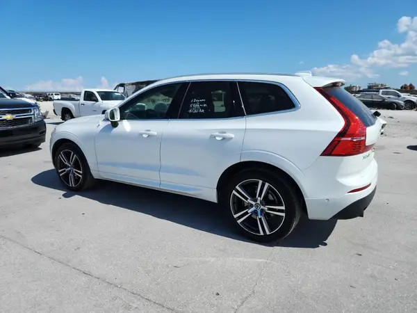 LYVA22RK2JB097432 2018 VOLVO XC60 - Image 2
