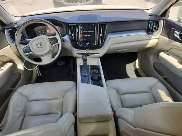 LYVA22RK2JB097432 2018 VOLVO XC60 - Image 8