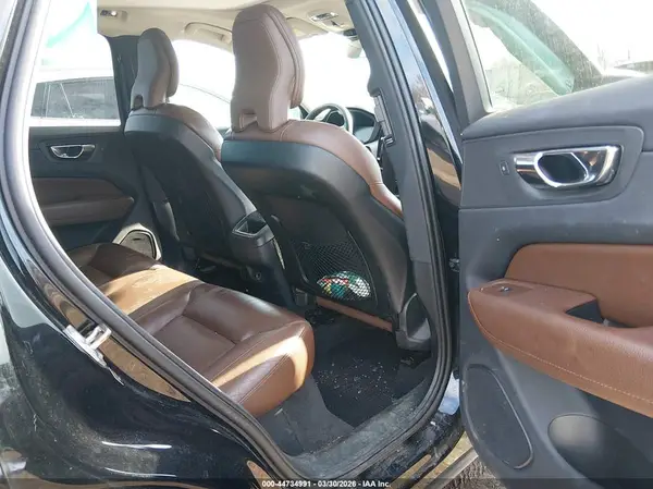LYVA22RK2KB224892 2019 VOLVO XC60 - Image 8