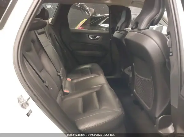 LYVA22RK2KB230191 2019 VOLVO XC60 - Image 8
