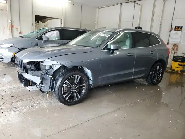 LYVA22RK4JB078297 2018 VOLVO XC60 - Image 1