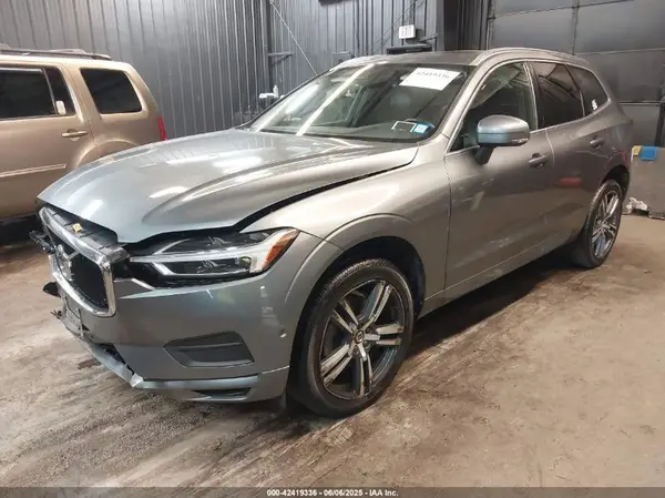 LYVA22RK4KB229432 2019 VOLVO XC60 - Image 2