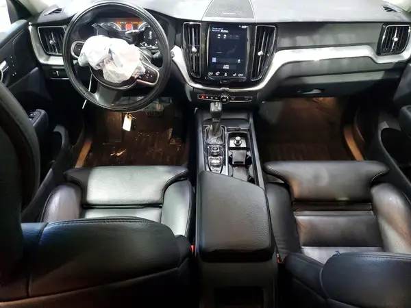 LYVA22RK4KB242701 2019 VOLVO XC60 - Image 8