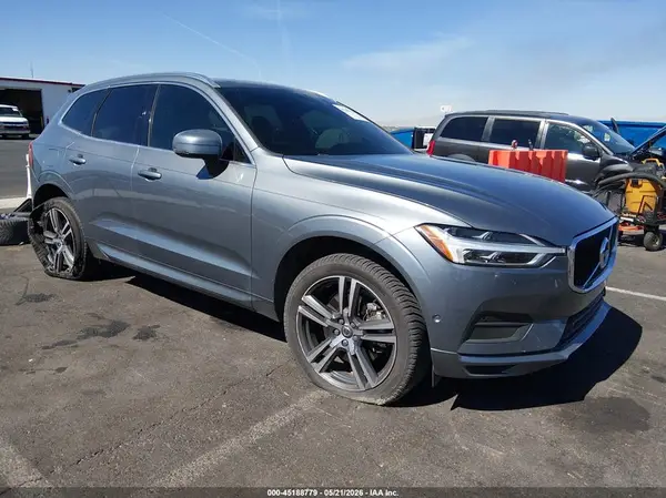 LYVA22RK5JB118290 2018 VOLVO XC60 - Image 1