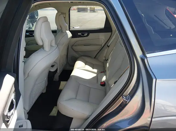 LYVA22RK5JB118290 2018 VOLVO XC60 - Image 8