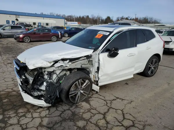 LYVA22RK6KB213894 2019 VOLVO XC60 - Image 1