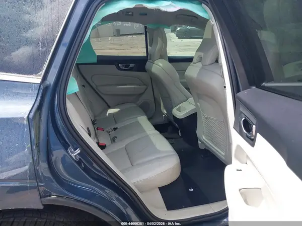 LYVA22RK7KB220854 2019 VOLVO XC60 - Image 8