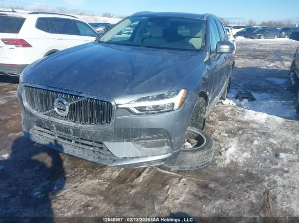 LYVA22RK7LB562709 2020 VOLVO XC60 - Image 2