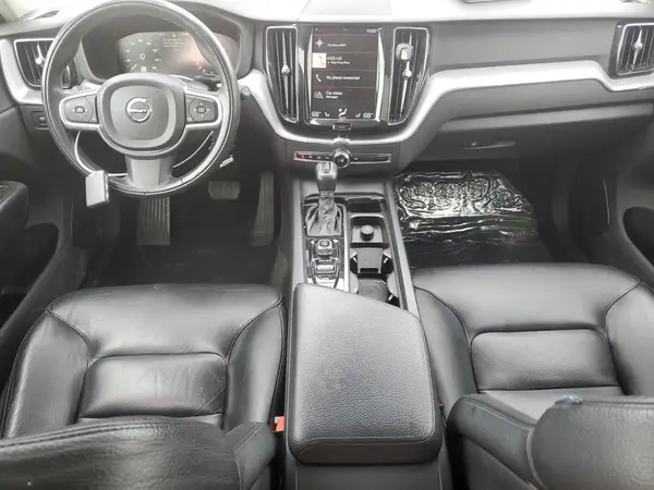 LYVA22RK8JB109678 2018 VOLVO XC60 - Image 8