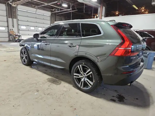 LYVA22RK9JB073399 2018 VOLVO XC60 - Image 2