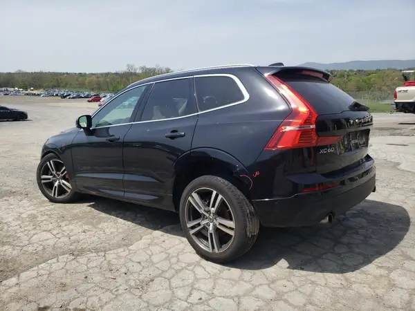 LYVA22RKXJB074139 2018 VOLVO XC60 - Image 2