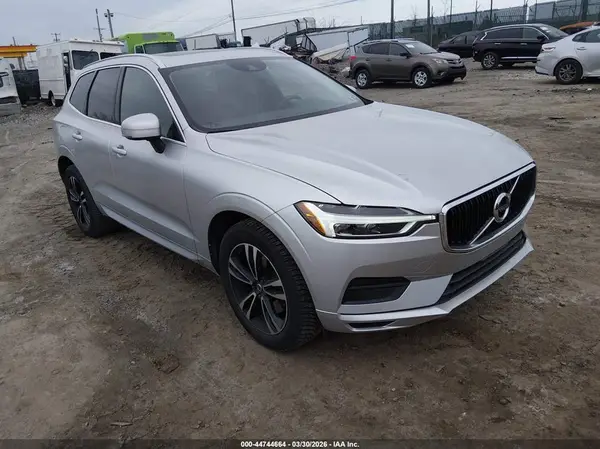 LYVA22RKXJB105180 2018 VOLVO XC60 - Image 1