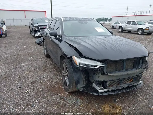 LYVA22RKXJB117409 2018 VOLVO XC60 - Image 1