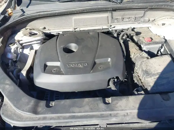 LYVA22RKXKB241729 2019 VOLVO XC60 - Image 8