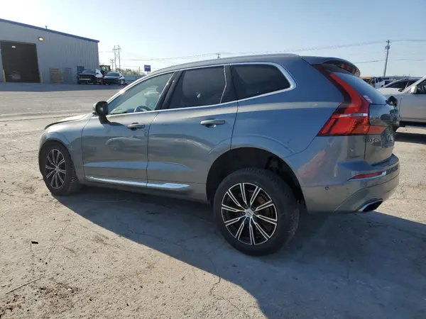 LYVA22RL1KB302183 2019 VOLVO XC60 - Image 2