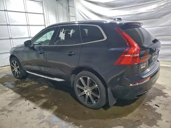 LYVA22RL2KB220589 2019 VOLVO XC60 - Image 2
