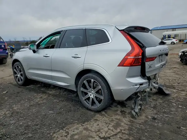 LYVA22RL2KB228790 2019 VOLVO XC60 - Image 2