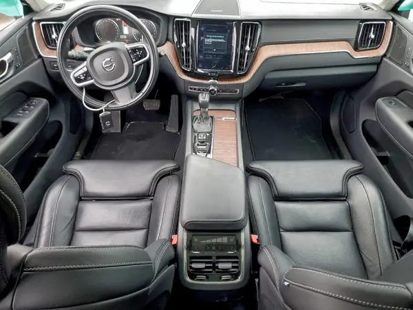 LYVA22RL2KB228790 2019 VOLVO XC60 - Image 8