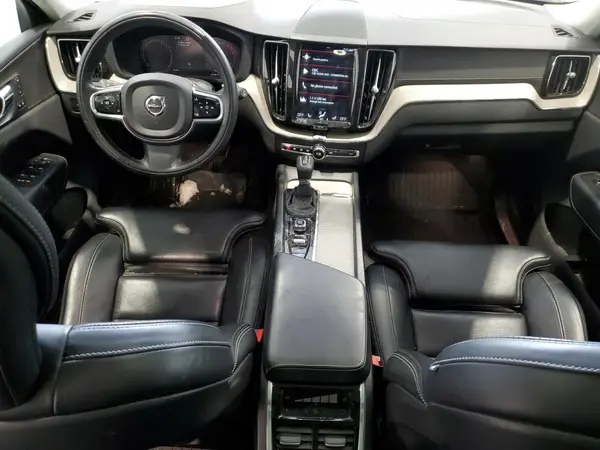 LYVA22RL2KB376213 2019 VOLVO XC60 - Image 8