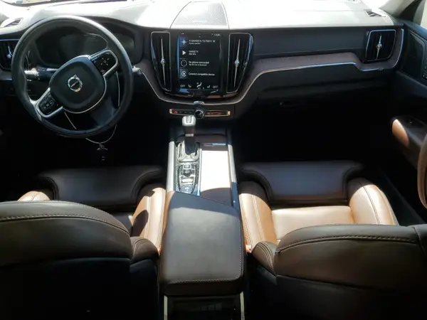 LYVA22RL3KB235540 2019 VOLVO XC60 - Image 8