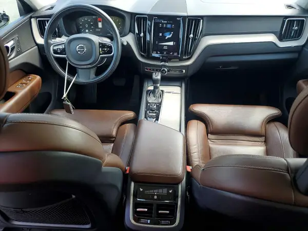 LYVA22RL4JB078616 2018 VOLVO XC60 - Image 8
