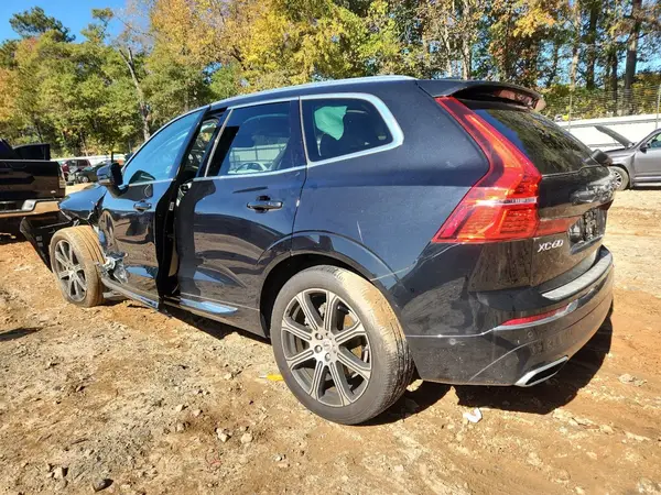 LYVA22RL4KB196733 2019 VOLVO XC60 - Image 2