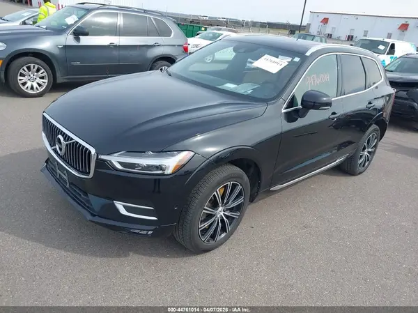 LYVA22RL4KB283130 2019 VOLVO XC60 - Image 2
