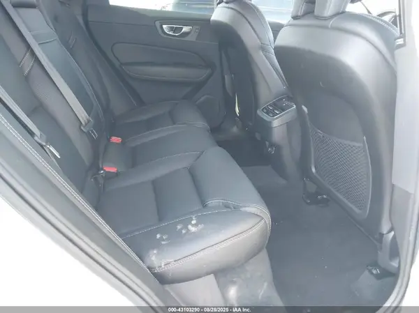 LYVA22RL4KB315493 2019 VOLVO XC60 - Image 8