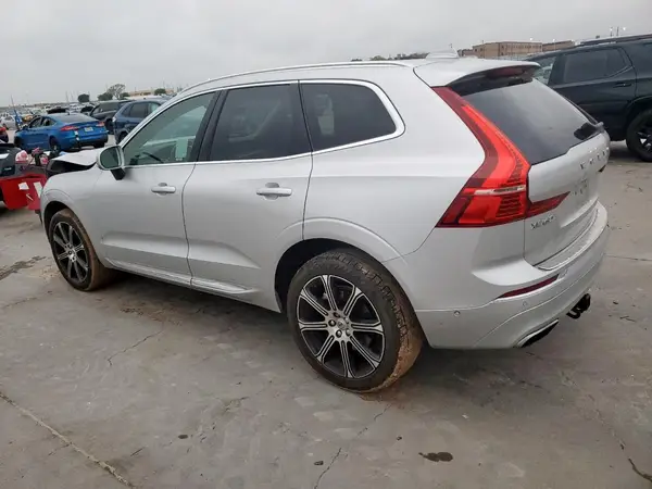 LYVA22RL5JB082111 2018 VOLVO XC60 - Image 2