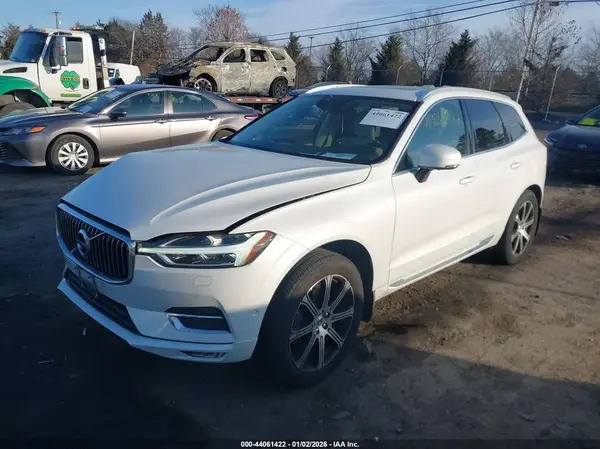 LYVA22RL5KB310853 2019 VOLVO XC60 - Image 2