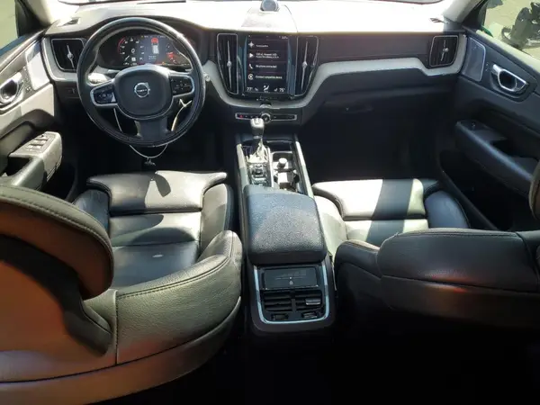 LYVA22RL6JB114239 2018 VOLVO XC60 - Image 8