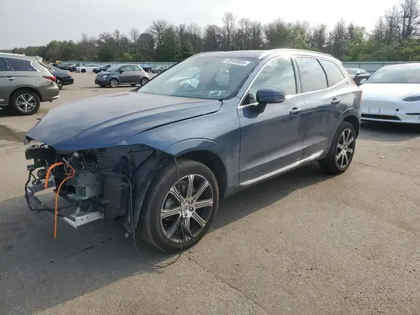 LYVA22RL6KB228677 2019 VOLVO XC60 - Image 1
