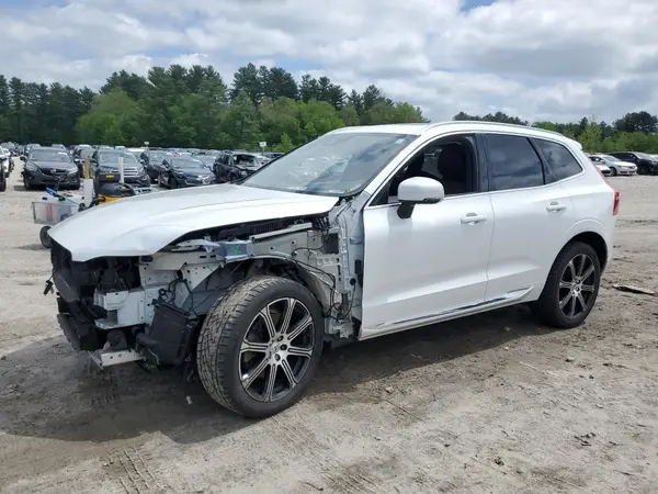 LYVA22RL7JB069120 2018 VOLVO XC60 - Image 1