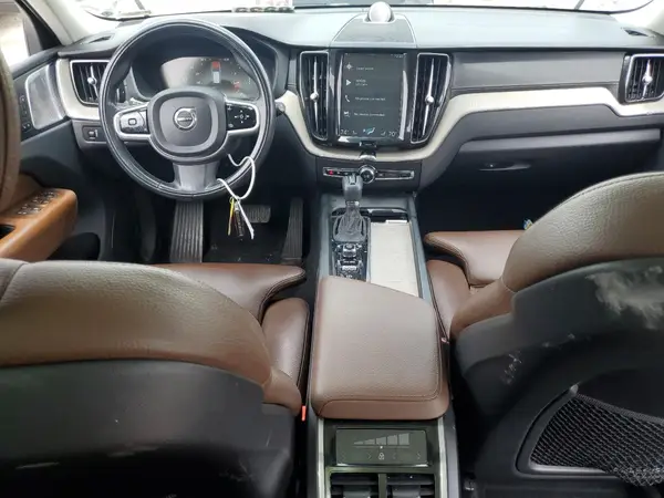 LYVA22RL7JB069120 2018 VOLVO XC60 - Image 8