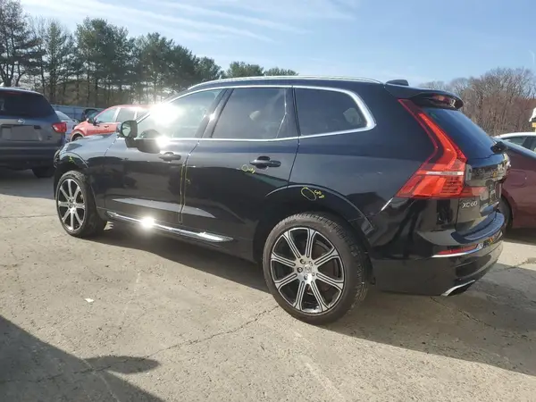 LYVA22RL8KB236876 2019 VOLVO XC60 - Image 2
