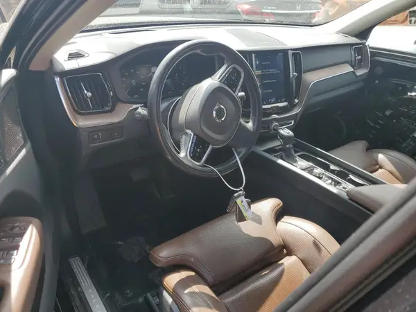 LYVA22RL8KB236876 2019 VOLVO XC60 - Image 8