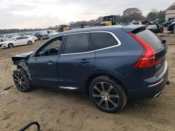 LYVA22RL8KB246579 2019 VOLVO XC60 - Image 2