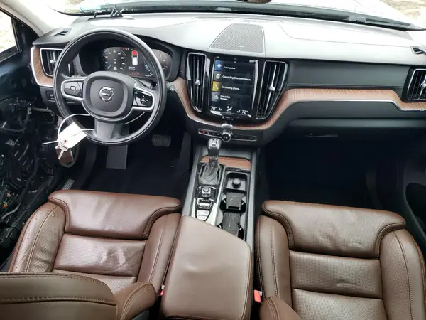 LYVA22RL8KB246579 2019 VOLVO XC60 - Image 8