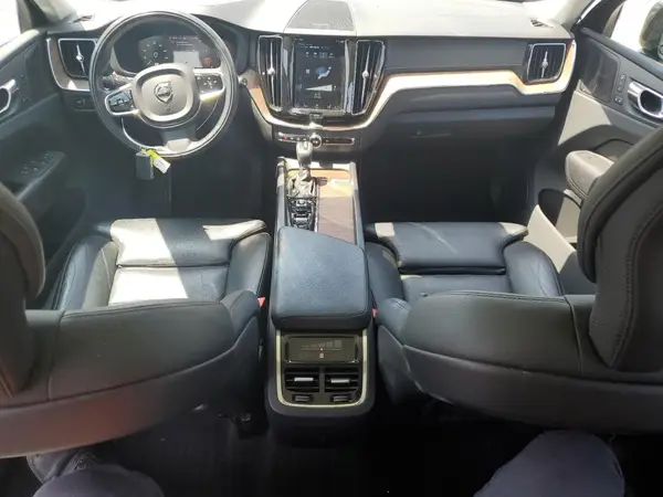 LYVA22RL8KB307042 2019 VOLVO XC60 - Image 8